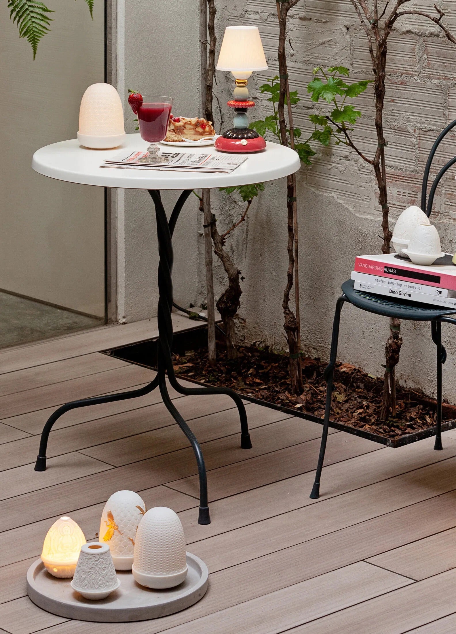 Lotus Firefly Lamba - Golden Fall