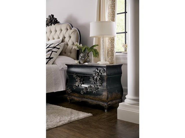 Charmant Bachelorette Chest