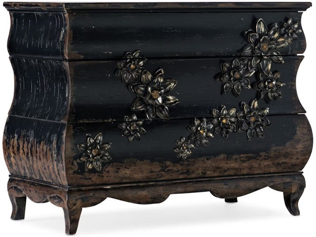 Charmant Bachelorette Chest